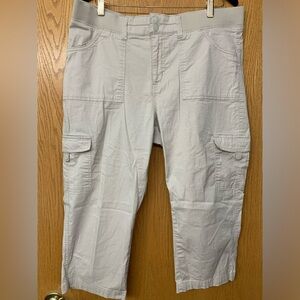 Lee Easy Fit Capri., size 16.